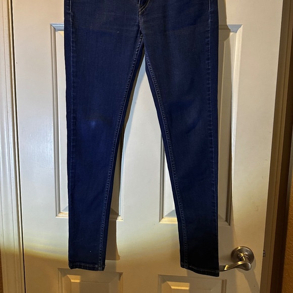 Levi's Size 29 Dark Wash Skinny Jeans - Picture 2 of 8